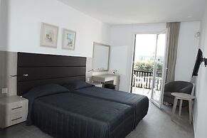 Dionysos Central Hotel