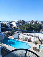 Dionysos Central Hotel