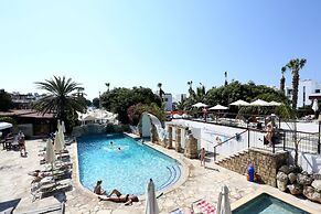 Dionysos Central Hotel