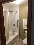 Super 8 by Wyndham Midland