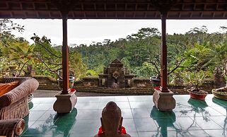 Tanah Merah Art Resort