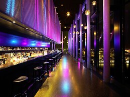 Empire Riverside Hotel