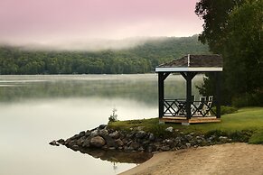 Sir Sam's Inn & Waterspa - Adults Only