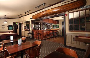 Sir Sam's Inn & Waterspa - Adults Only