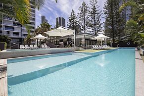 Ultra Broadbeach