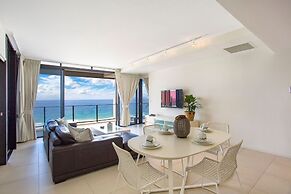 Ultra Broadbeach