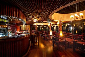 Salt Lick Safari Lodge