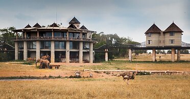 Salt Lick Safari Lodge