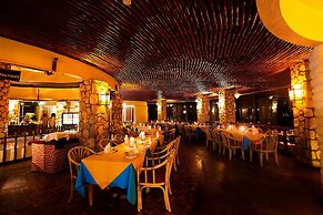 Salt Lick Safari Lodge