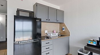 SureStay Studio by Best Western Virginia Beach Oceanfront