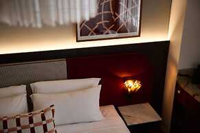 Hotel Morris Sydney - Handwritten Collection