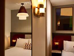 Hotel Morris Sydney - Handwritten Collection