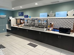 Holiday Inn Express Hotel & Suites Weston by IHG