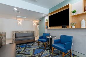 Holiday Inn Express Hotel & Suites Weston by IHG