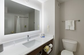 Holiday Inn Express Hotel & Suites Weston by IHG