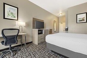Best Western Plus Lake Elsinore Inn & Suites