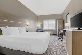Best Western Plus Lake Elsinore Inn & Suites
