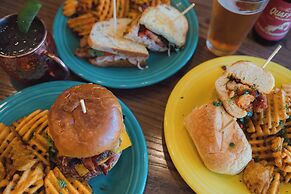 Hotel Indigo Columbus Architectural Center by IHG