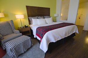 Hotel Indigo Columbus Architectural Center by IHG