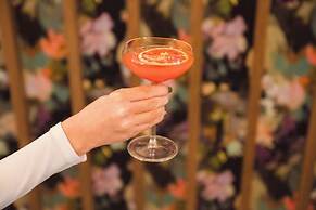 Hotel Indigo Columbus Architectural Center by IHG