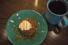 Hotel Indigo Columbus Architectural Center by IHG