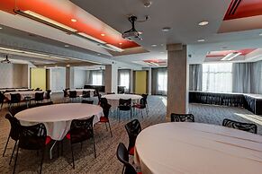Hotel Indigo Columbus Architectural Center by IHG