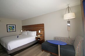 Holiday Inn Express Hotel & Suites Greensboro - East by IHG