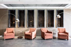 Holiday Inn Santiago - Airport Terminal by IHG