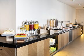 Holiday Inn Santiago - Airport Terminal by IHG