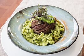 Holiday Inn Santiago - Airport Terminal by IHG