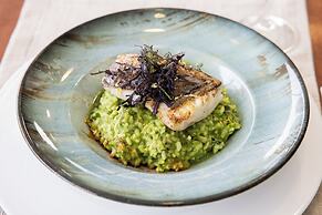 Holiday Inn Santiago - Airport Terminal by IHG