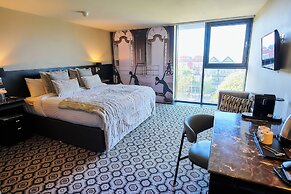 The Vincent Hotel