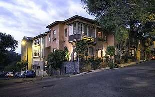 Hemingway Inn