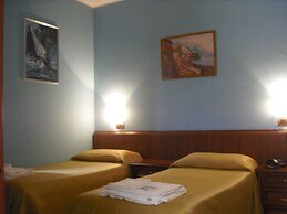Cascina Garden Hotel
