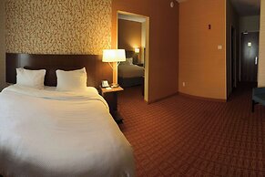 Peach Tree Inn and Suites