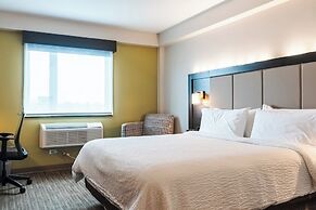 Holiday Inn Express Maspeth by IHG