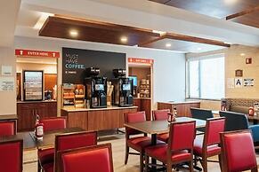 Holiday Inn Express Maspeth by IHG