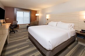 Holiday Inn Express Hotel & Suites Detroit - Utica by IHG