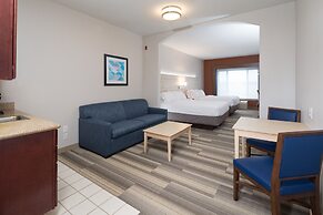 Holiday Inn Express Hotel & Suites Detroit - Utica by IHG