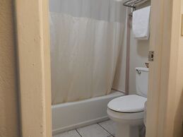 Pearsall Executive Inn