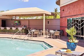 Renaissance Phoenix Glendale Hotel & Spa