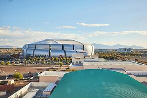 Renaissance® Phoenix Glendale Hotel & Conference Center