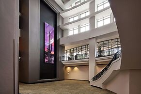 Renaissance® Phoenix Glendale Hotel & Conference Center