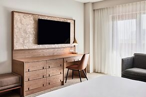 Renaissance® Phoenix Glendale Hotel & Conference Center