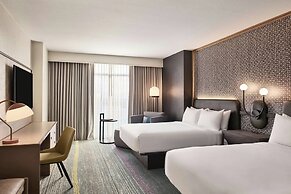 Renaissance® Phoenix Glendale Hotel & Conference Center