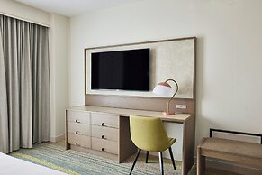 Renaissance® Phoenix Glendale Hotel & Conference Center
