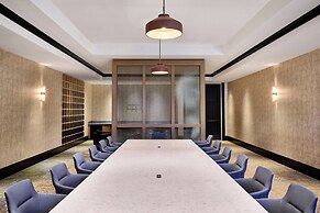 Renaissance® Phoenix Glendale Hotel & Conference Center