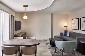 Renaissance® Phoenix Glendale Hotel & Conference Center