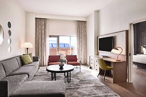 Renaissance® Phoenix Glendale Hotel & Conference Center