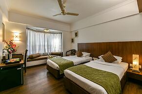 The Paradise by Tunga